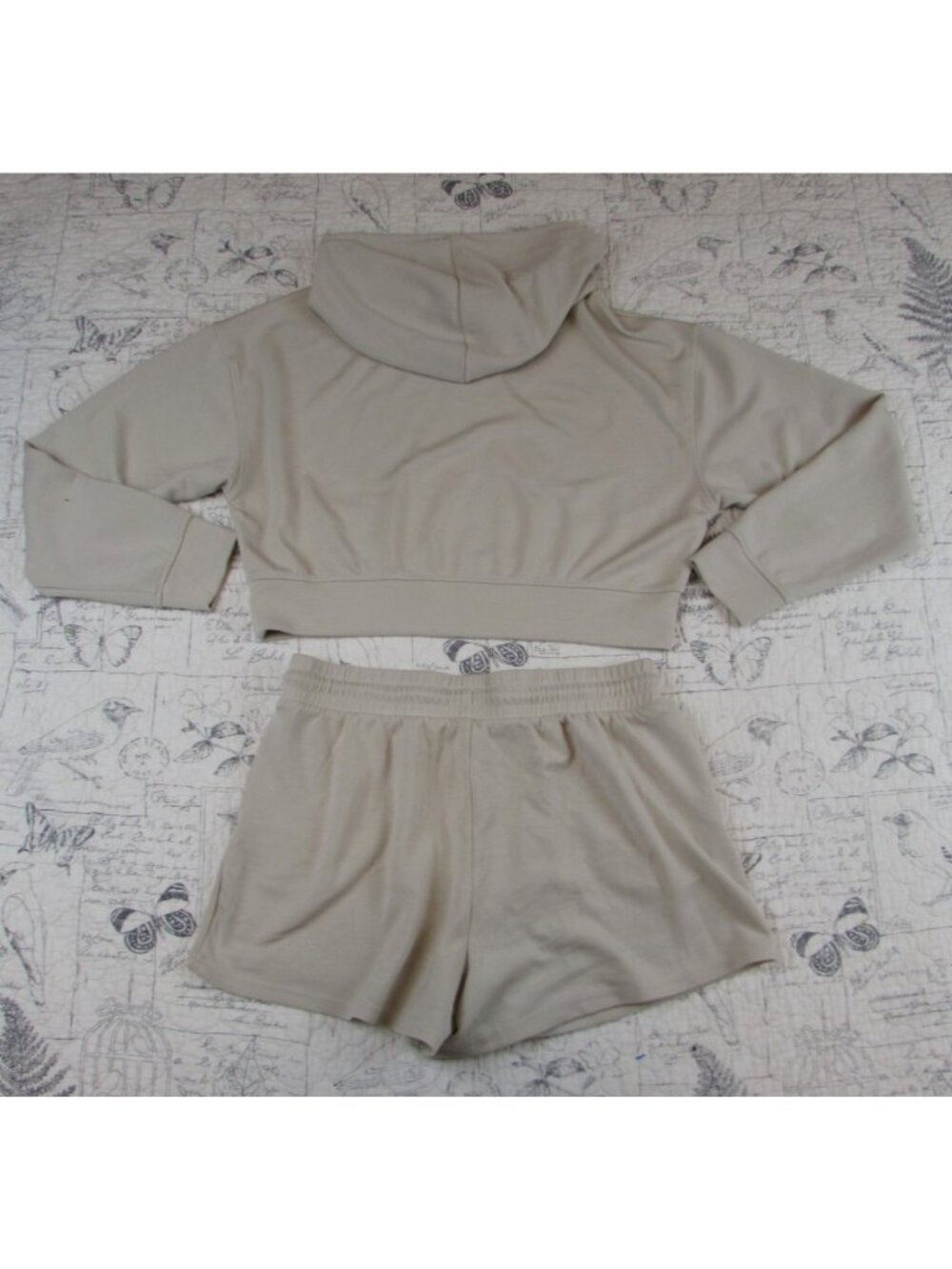 EUC Better Together Lounge Set Hoodie & Shorts athleisure soft stretchy cozy L - Picture 4 of 4